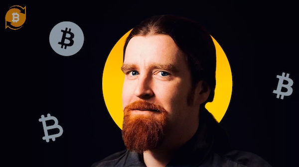 Ông là nhà mật mã học, người bảo vệ quyền riêng tư và cũng từng bị nghi là cha đẻ Bitcoin