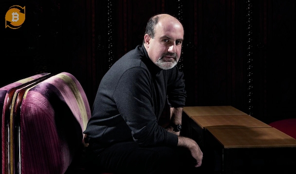 Chuyên gia tài chính Nassim Taleb nổi tiếng với lý thuyết Thiên nga đen và quản trị rủi ro